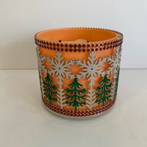 Bath and Body works 3 wick candle holder Christmas tree snow flakes holiday